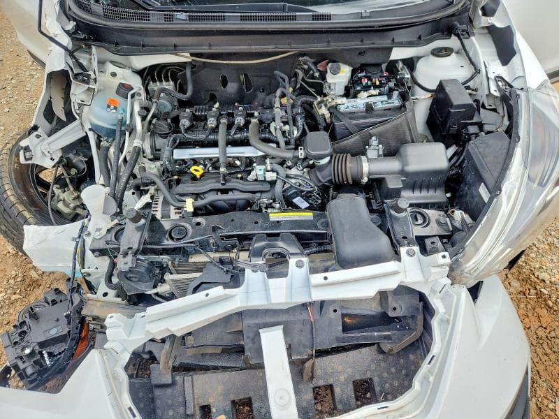 2019 NISSAN KICKS SR 12