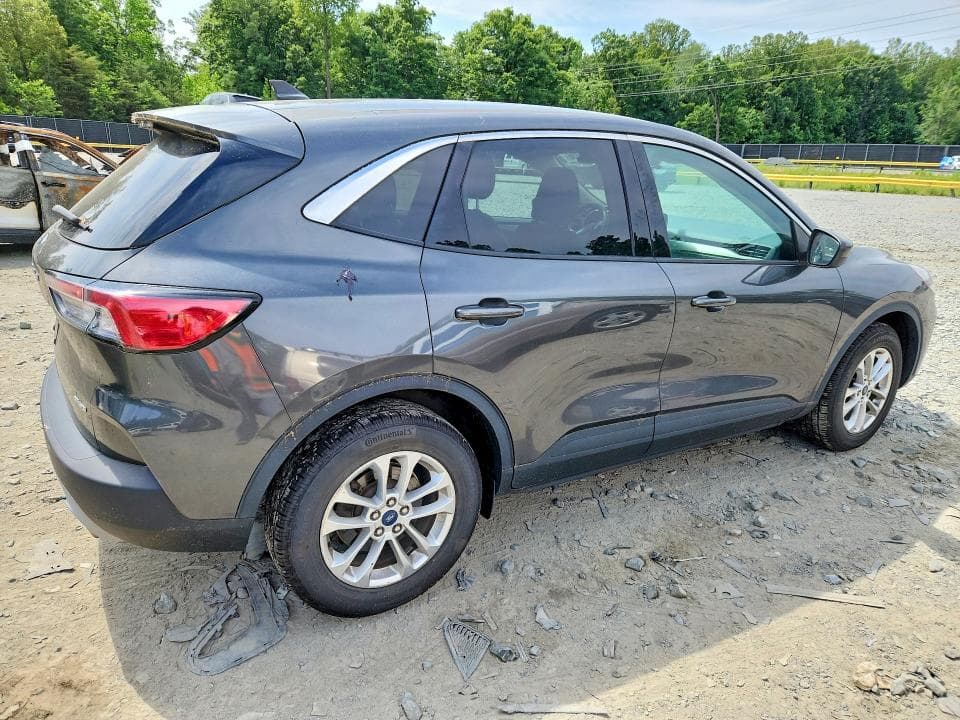 2020 FORD ESCAPE SE SE 3
