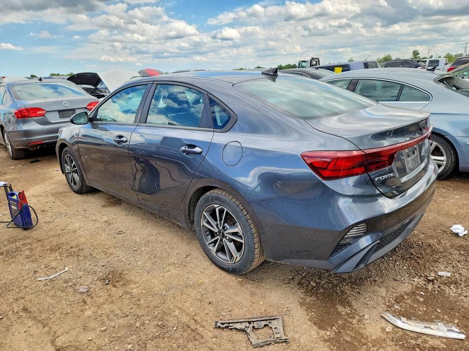 2022 KIA FORTE LXS 2