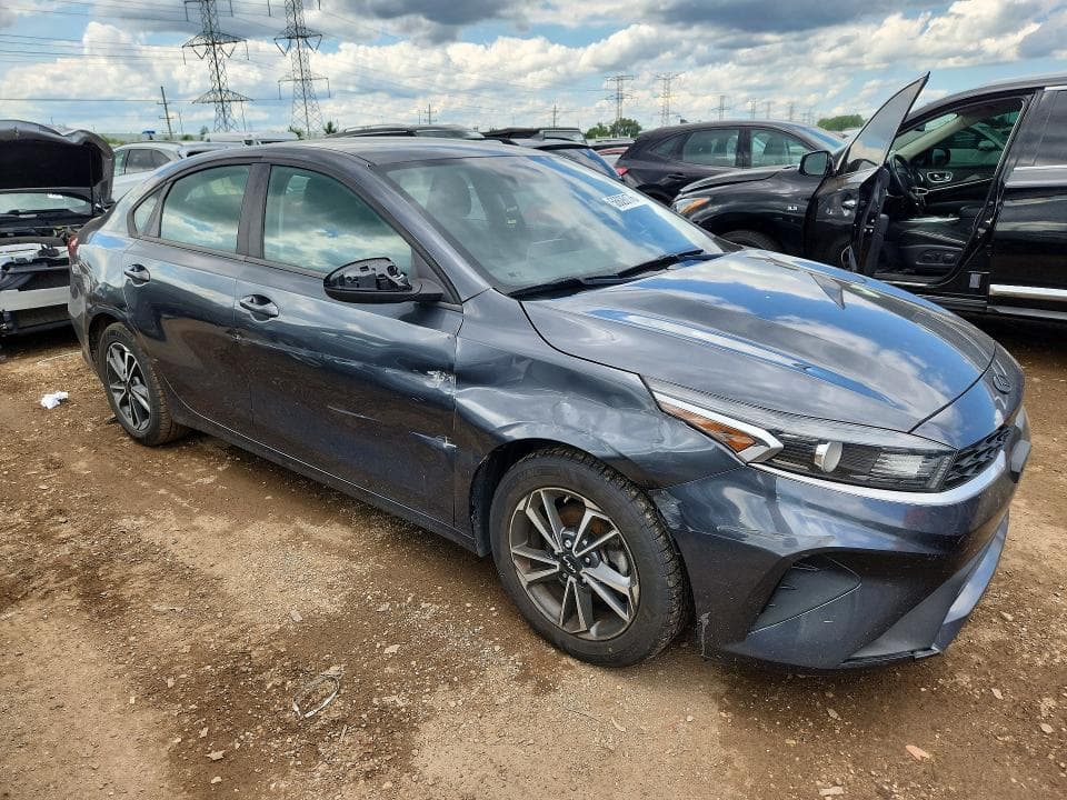 2022 KIA FORTE LXS 4
