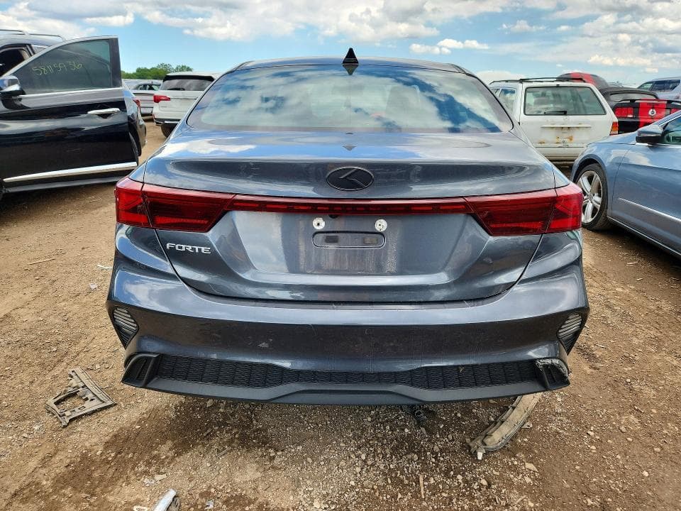2022 KIA FORTE LXS 6