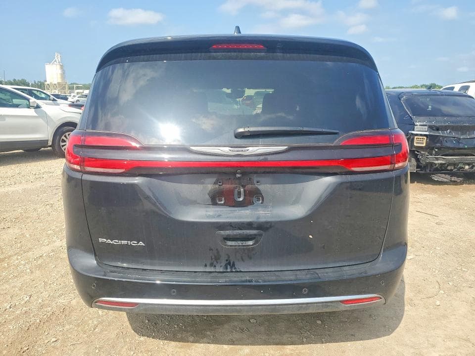 2026 CHRYSLER PACIFICA PINNACLE 6