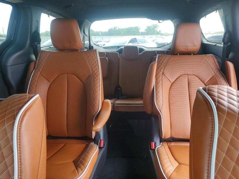 2026 CHRYSLER PACIFICA PINNACLE 10
