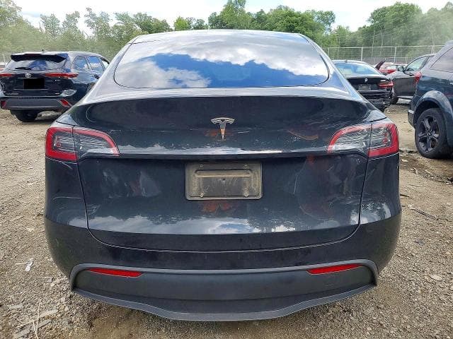 2023 TESLA MODEL Y 6