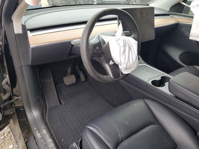 2023 TESLA MODEL Y 8