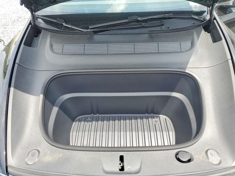 2026 TESLA MODEL Y 11