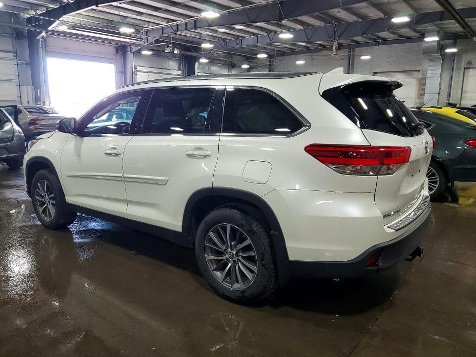 2019 TOYOTA HIGHLANDER XLE XLE 2