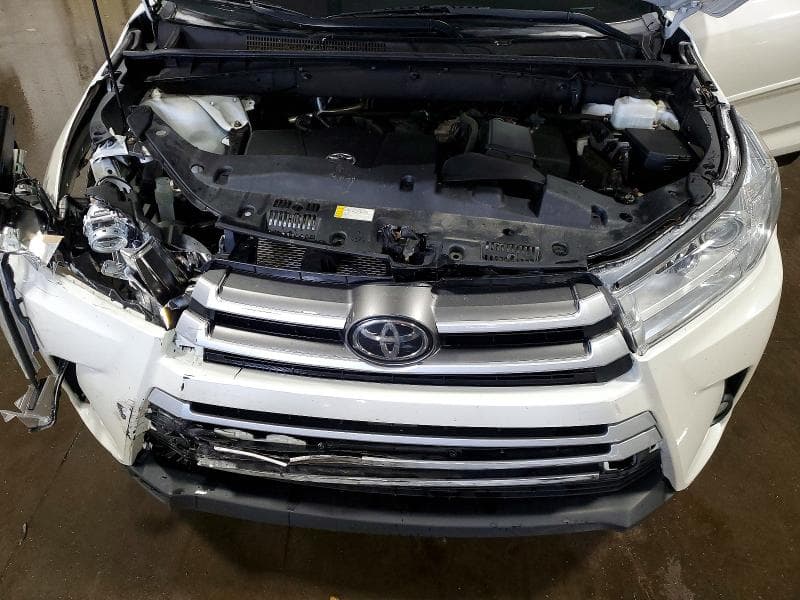 2019 TOYOTA HIGHLANDER XLE XLE 12