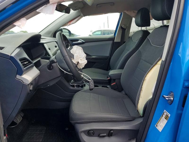 2023 VOLKSWAGEN TAOS SE 7