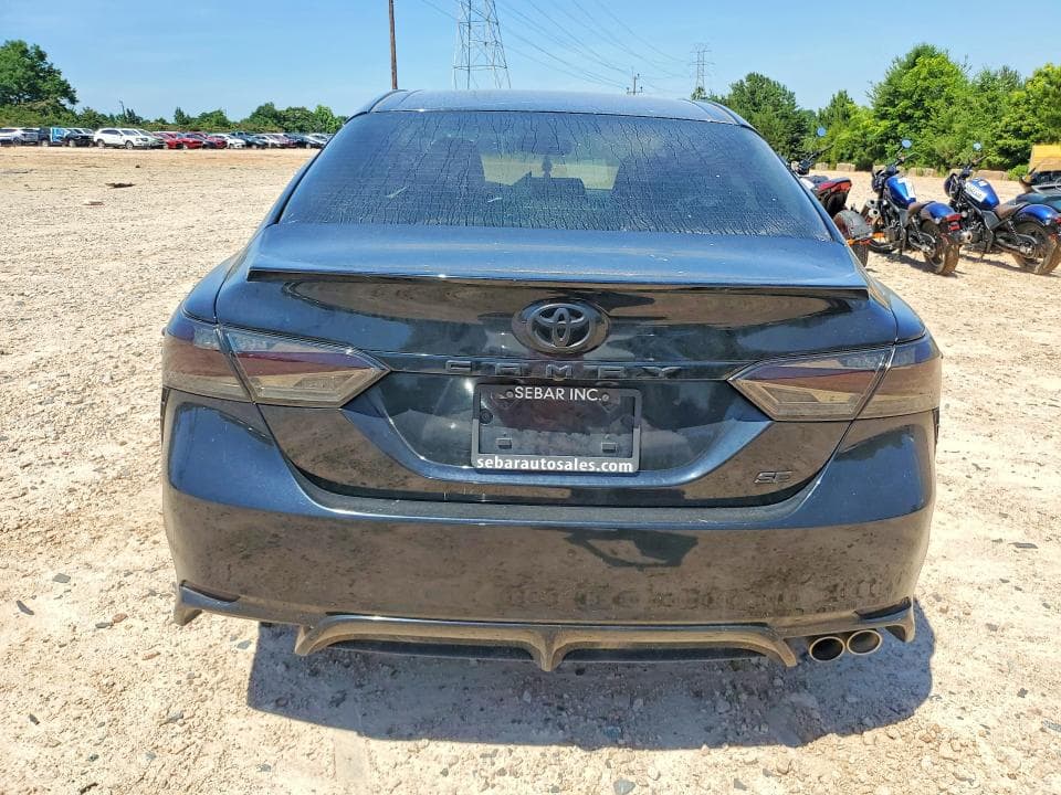 2018 TOYOTA CAMRY SE 6