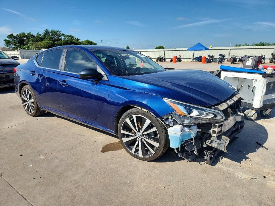 2019 NISSAN ALTIMA SR 4
