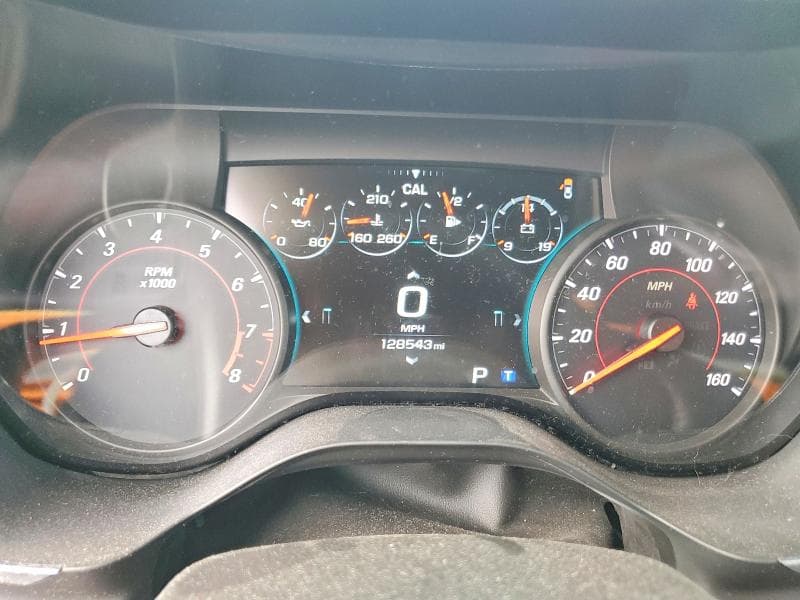 2017 CHEVROLET CAMARO LT 9