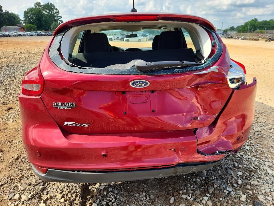 2017 FORD FOCUS SEL 6