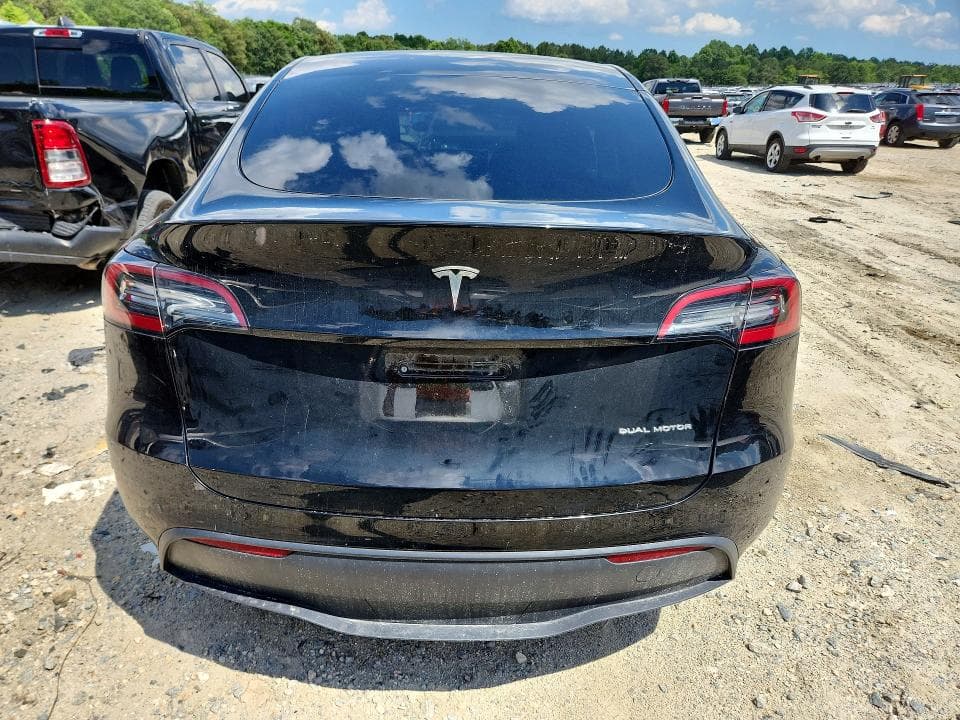2023 TESLA MODEL Y 6