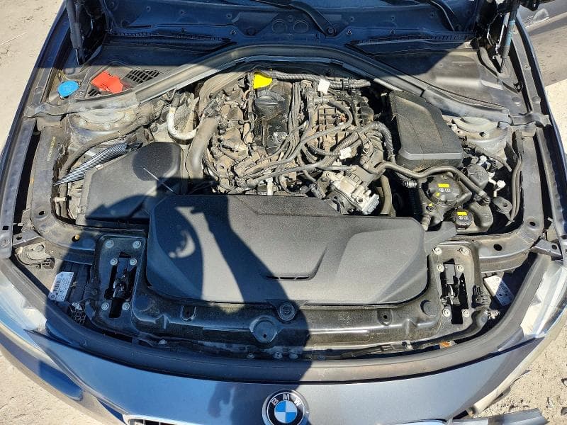 2018 BMW 330 XI 11