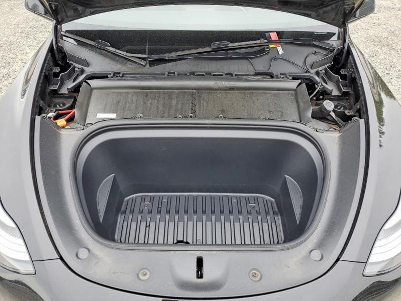 2025 TESLA MODEL Y 12