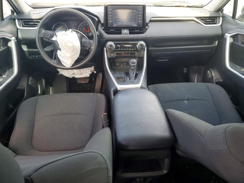 2021 TOYOTA RAV4 LE 8