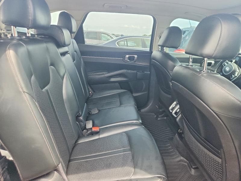 2021 KIA SORENTO S 10