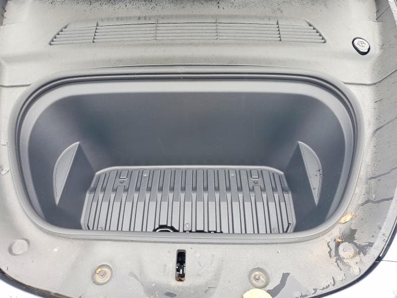 2025 TESLA MODEL Y 11