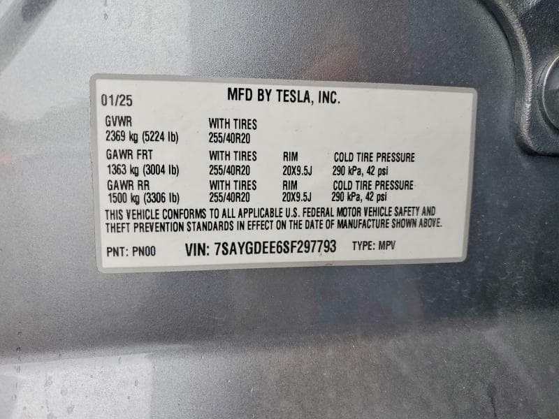 2025 TESLA MODEL Y 12