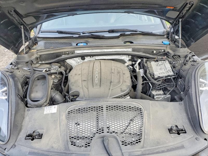 2020 PORSCHE MACAN 12