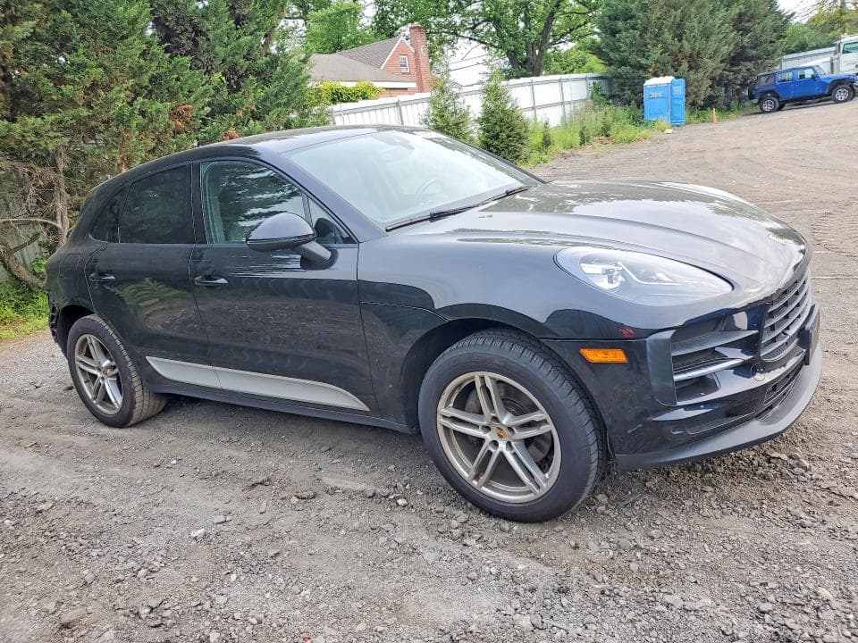 2020 PORSCHE MACAN 4