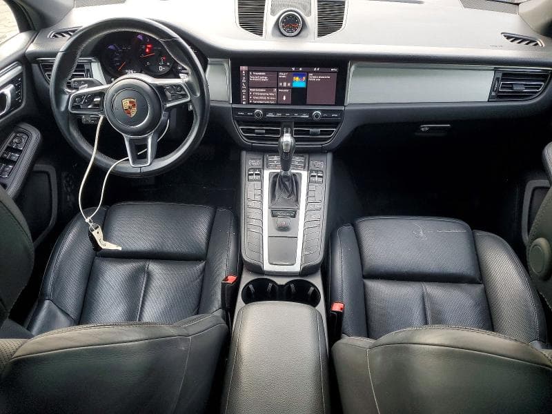 2020 PORSCHE MACAN 8