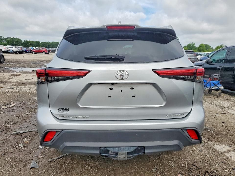 2022 TOYOTA HIGHLANDER XLE XLE 6