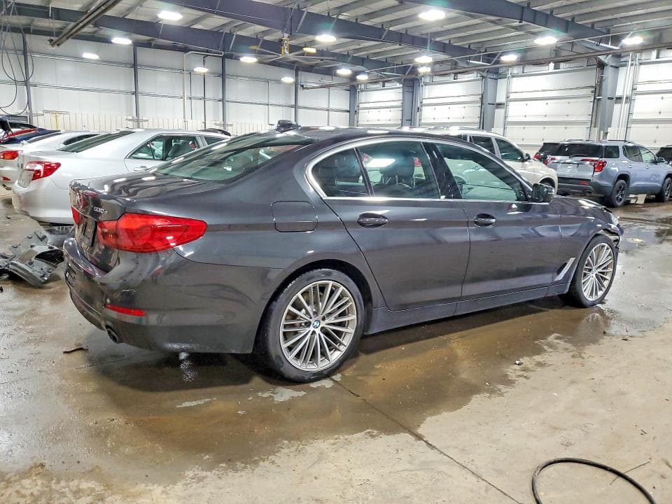 2020 BMW 530XE 3