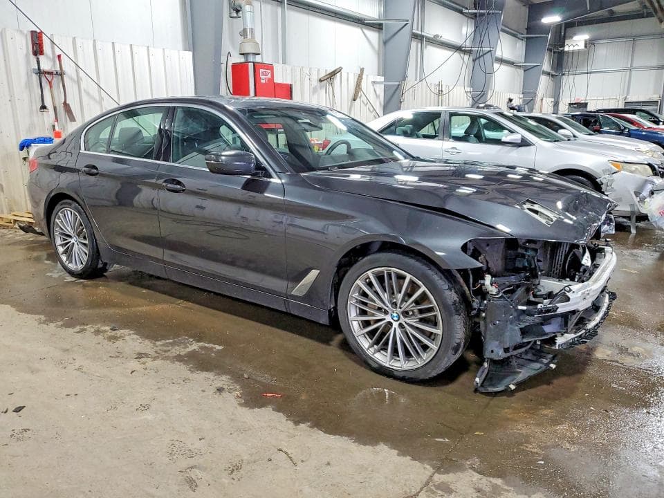 2020 BMW 530XE 4