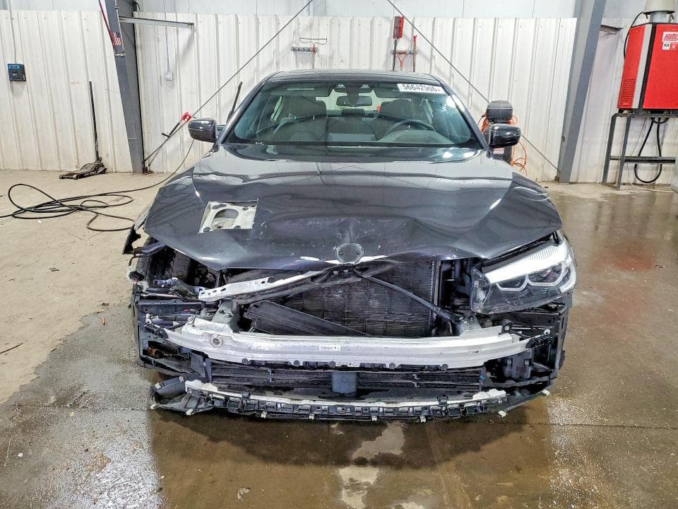 2020 BMW 530XE 5