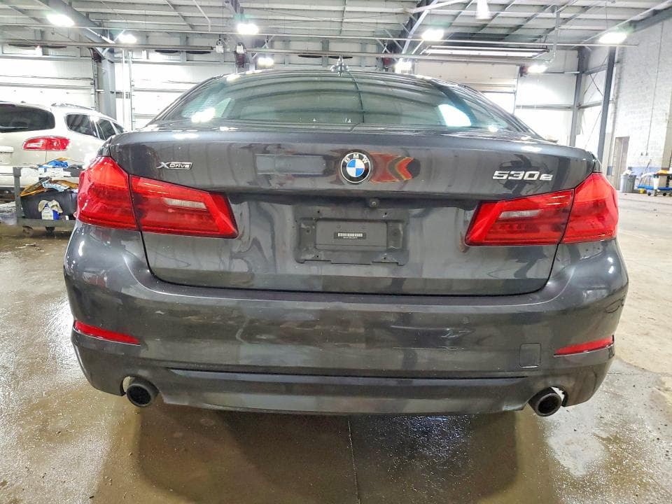 2020 BMW 530XE 6