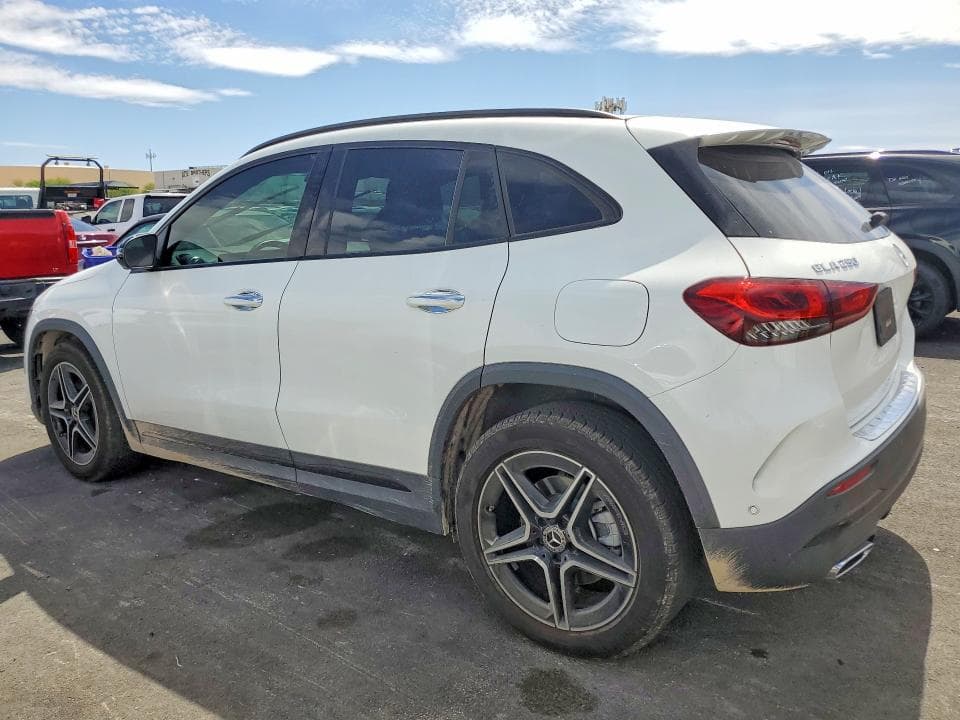 2021 MERCEDES-BENZ GLA 250 2