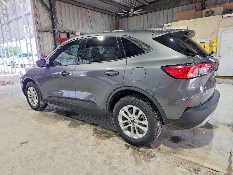 2021 FORD ESCAPE SE 2