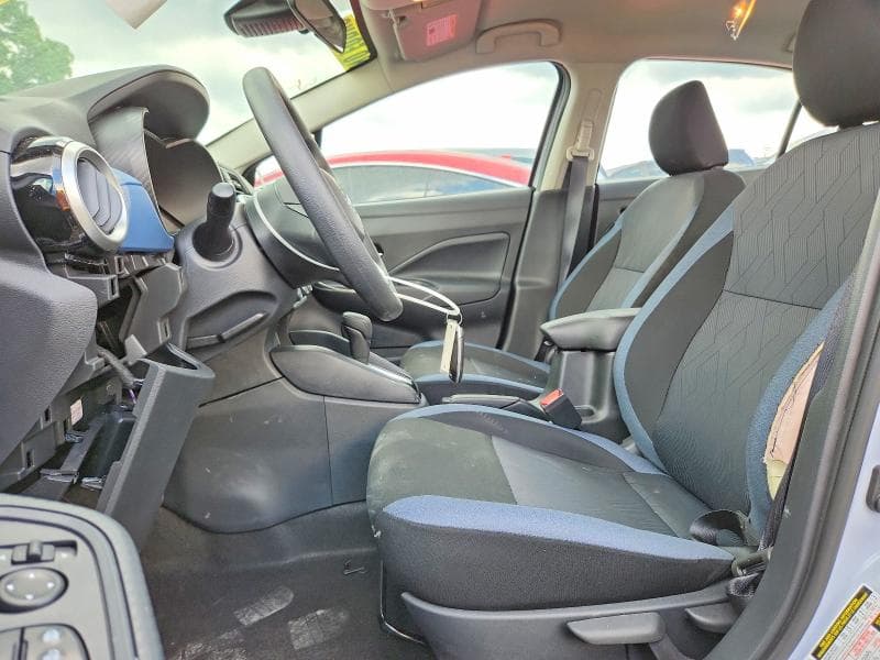 2025 NISSAN VERSA SV 7