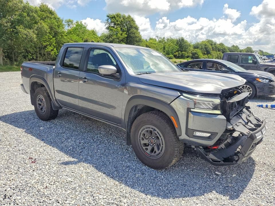 2025 NISSAN FRONTIER PRO-4X 4