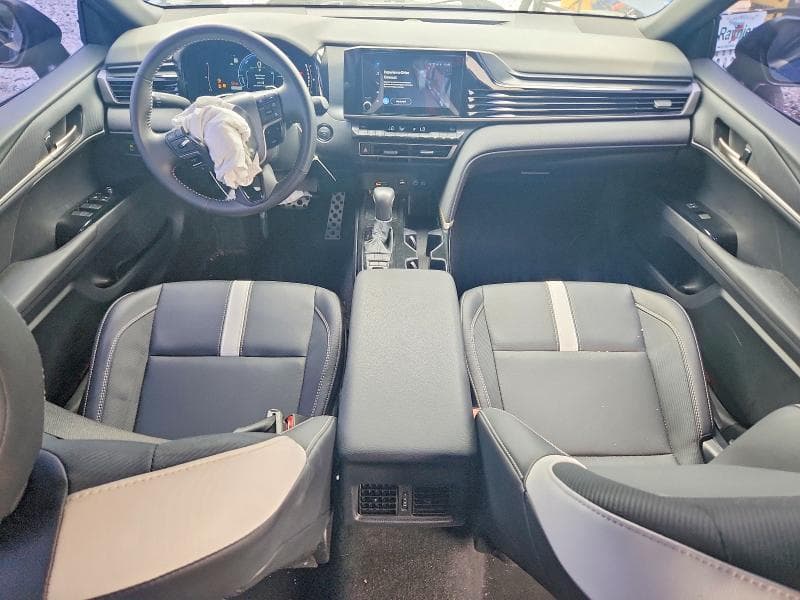 2026 TOYOTA CAMRY SE 8