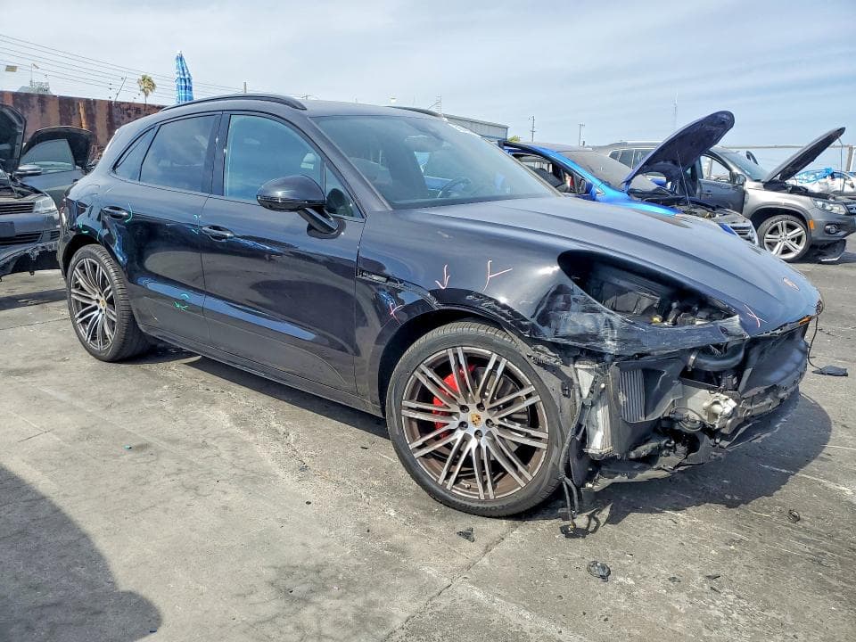 2018 PORSCHE MACAN GTS 4