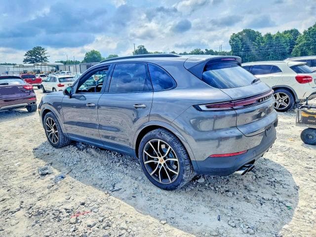 2026 PORSCHE CAYENNE 2