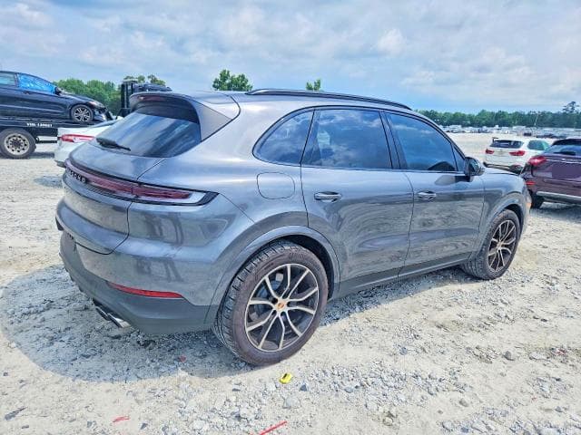 2026 PORSCHE CAYENNE 3