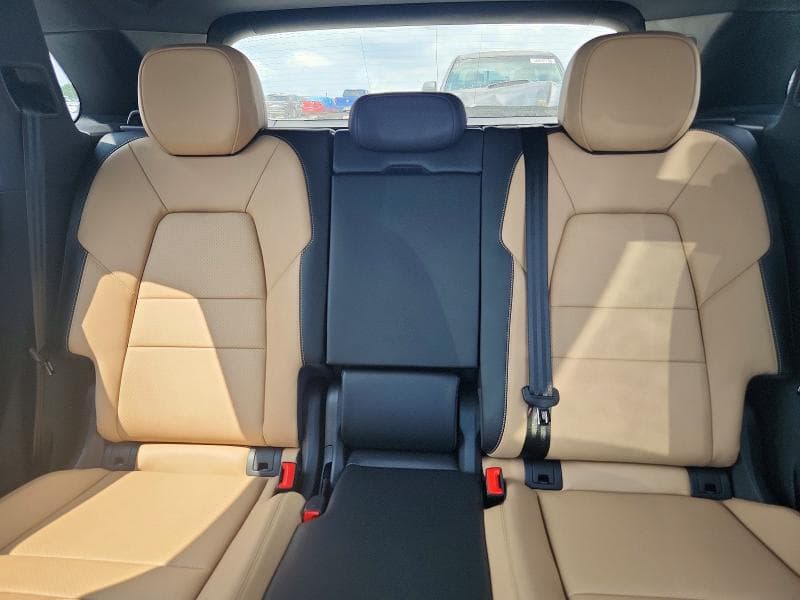 2026 PORSCHE CAYENNE 10