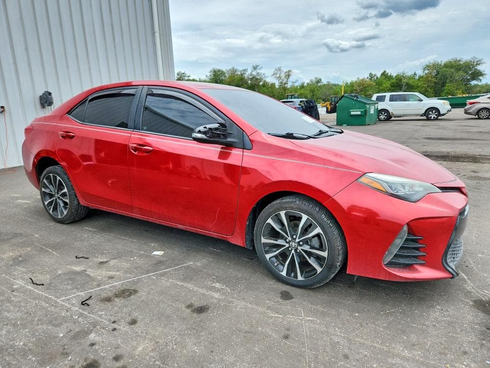 2018 TOYOTA COROLLA SE 4