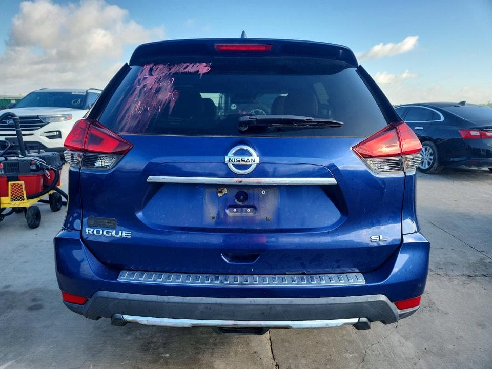 2017 NISSAN ROGUE SL 6