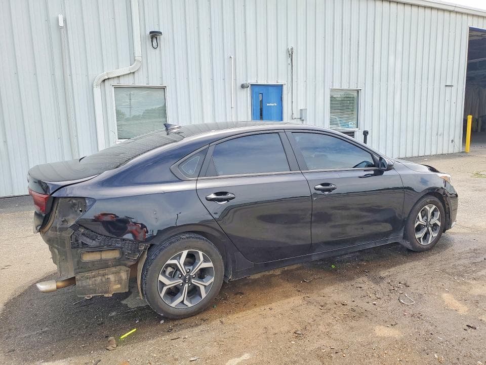 2021 KIA FORTE LXS 3