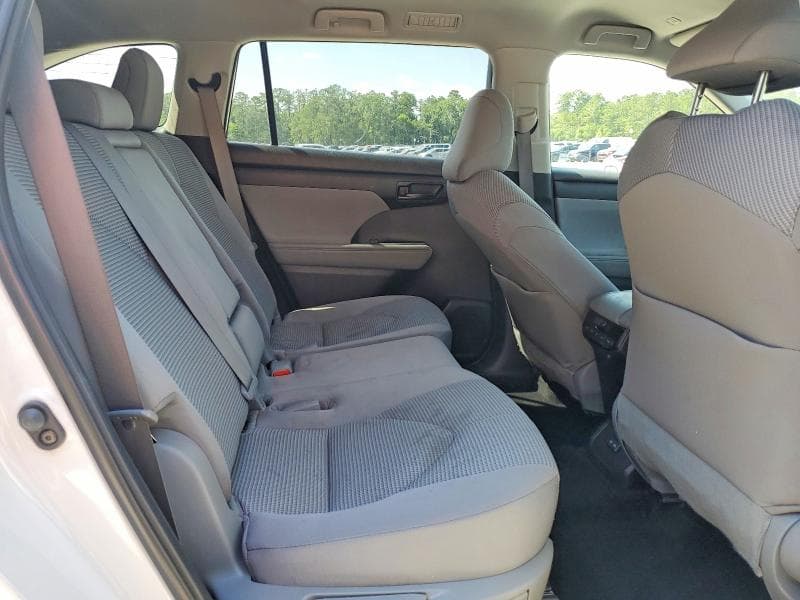 2023 TOYOTA HIGHLANDER LE 11