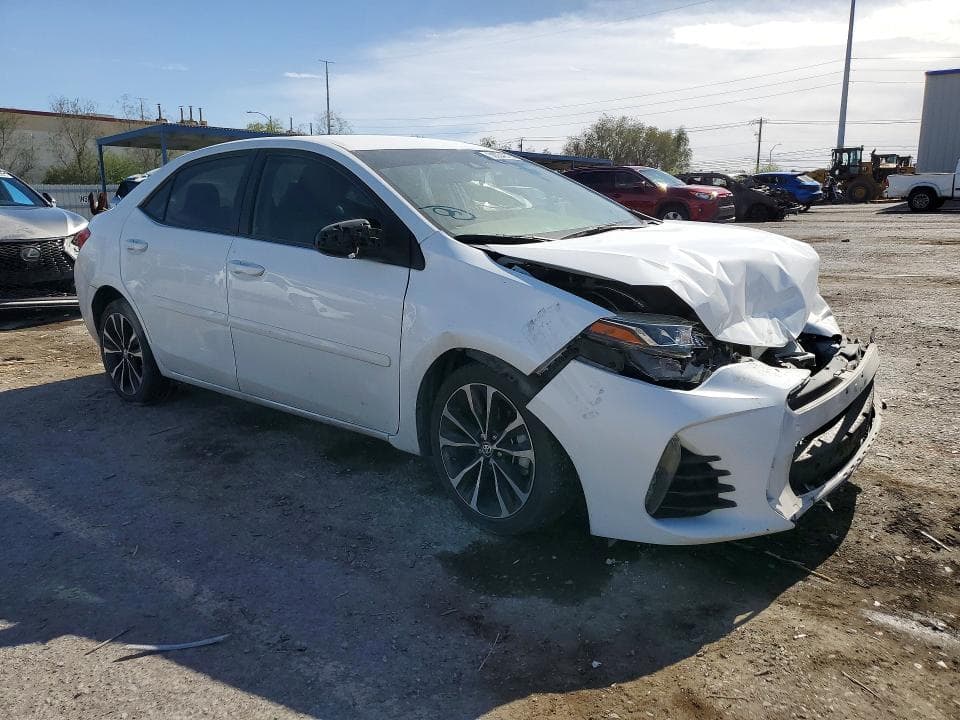 2017 TOYOTA COROLLA SE 4