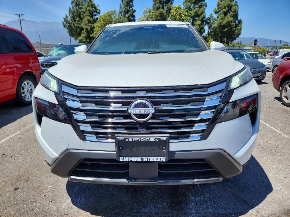 2026 NISSAN ROGUE SV 5