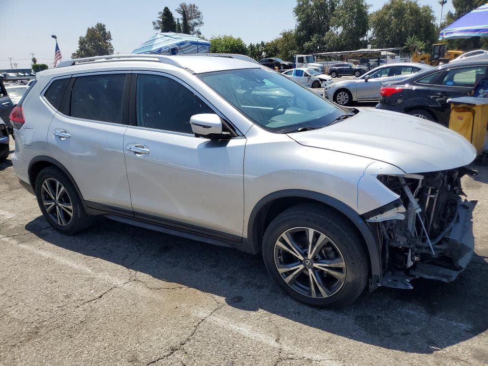 2019 NISSAN ROGUE SV 4