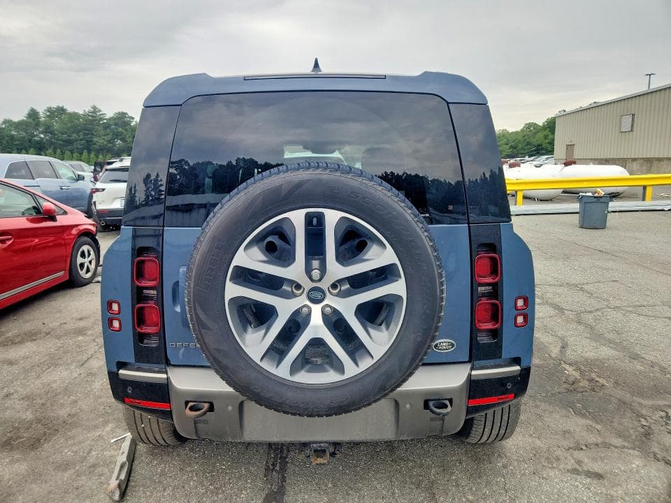 2023 LAND ROVER DEFENDER 110 X-DYNAMIC SE 6