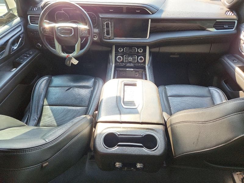 2021 GMC YUKON DENALI 8